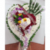 Corona fúnebre de corazón en caballete para expresar condolencias y honrar la memoria de ese ser que ha partido - Floristería en Medellin y Rionegro. Tenemos cobertura en Laureles, Poblado, Bello, Envigado, entre otros municipios del área metropolitana y oriente antioqueño. Este ramo de flores es ideal para una misa exequial o velorio, compuesto con hermosas rosas blancas y orquídeas! además. Resulta una excelente opción para enviar tu solidaridad en momentos de duelo!