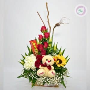 Regala un hermoso detalle con flores variadas y peluche – Tenemos el arreglo floral ideal para enamorar y endulzar a tu persona  especial