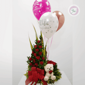 El regalo floral de cumpleaños con rosas y peluche es el detalle perfecto para expresar amor, ternura y cariño en cualquier ocasión especial.