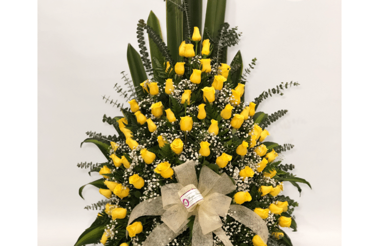 Ramo funebre de rosas amarillas. Arreglos Florales fúnebres