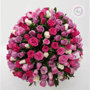 Atrévete a regalar flores, sorprende con este ramo de rosas en hermosos tonos de rosados, para cualquier ocasión de especial.