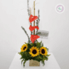 Regala un hermoso Ramo colorido de girasoles y anturios. Tenemos los arreglos hermosos para tu persona especial