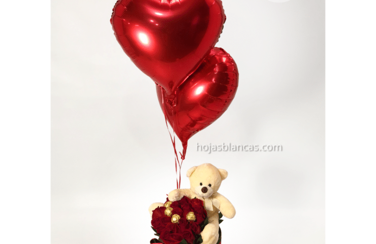 Arreglo de flores en caja con peluche, globos y chocolates