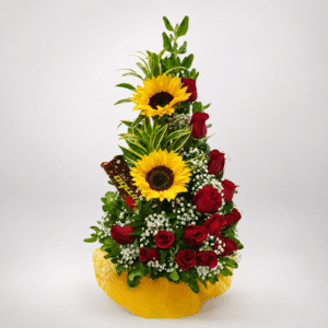 Arreglo de rosas y girasoles con chocolate, ideal para sorprender en Medellín y Rionegro - Floristería Hojas Blancas