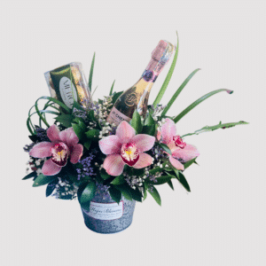 arreglo de orquideas, chocolate y vino
