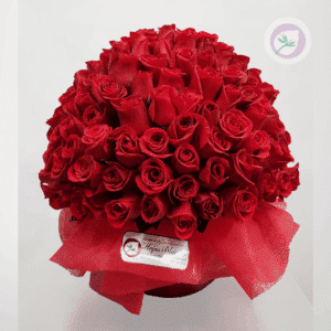 Envia un hermoso arreglo, esfera de rosas rojas para ocasiones especiales, Aniversario, Cumpleaños o simplemente para expresar amor. Tenemos los arreglos más hermosos para tu persona especial en su día.