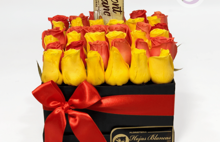 Floristeria en Llanogrande - Caja de rosas y chocolatina